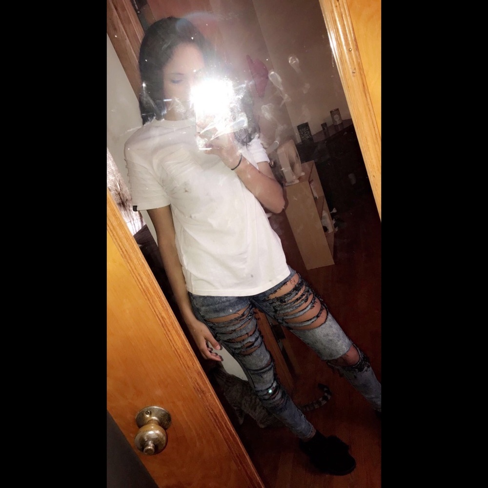 Meet your Posher, Javona